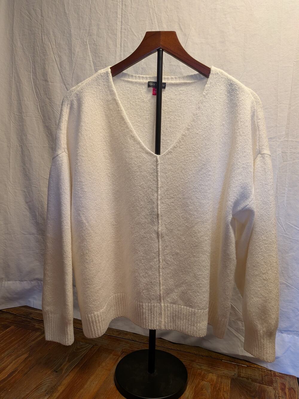 Vince Camuto Vintage Cream Sweater with Mid Sleeve